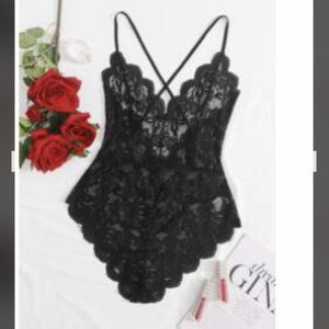 Plus Size Floral Lace Scallop Trim Teddy Bodysuit - 4XL - New